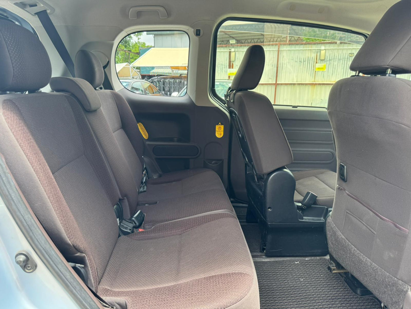 TOYOTA PORTE 2013