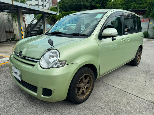 TOYOTA SIENTA 2009