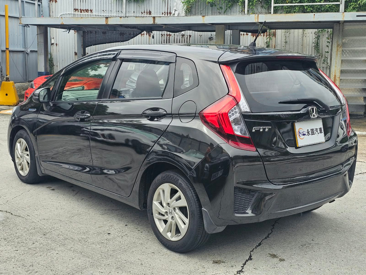 Honda Fit Hybrid 2015