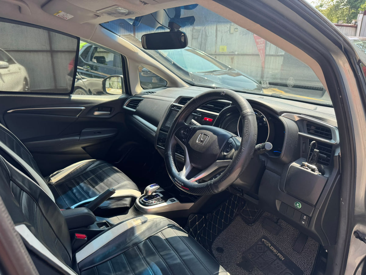 HONDA FIT HYBRID 2014