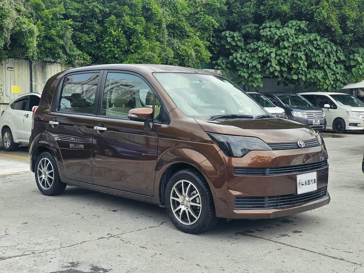 TOYOTA SPADE 2012