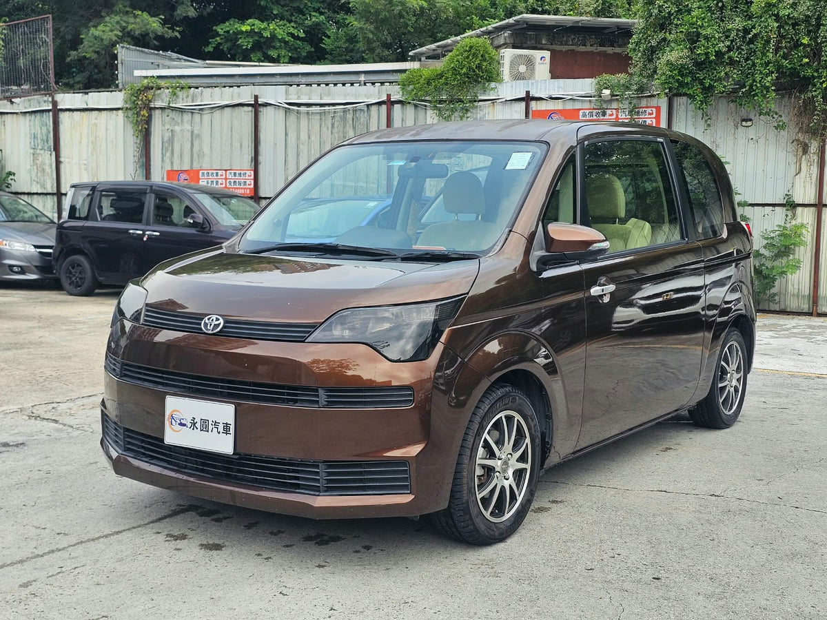 TOYOTA SPADE 2012