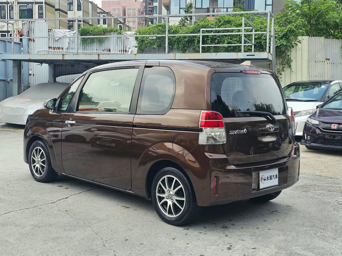 TOYOTA SPADE 2012
