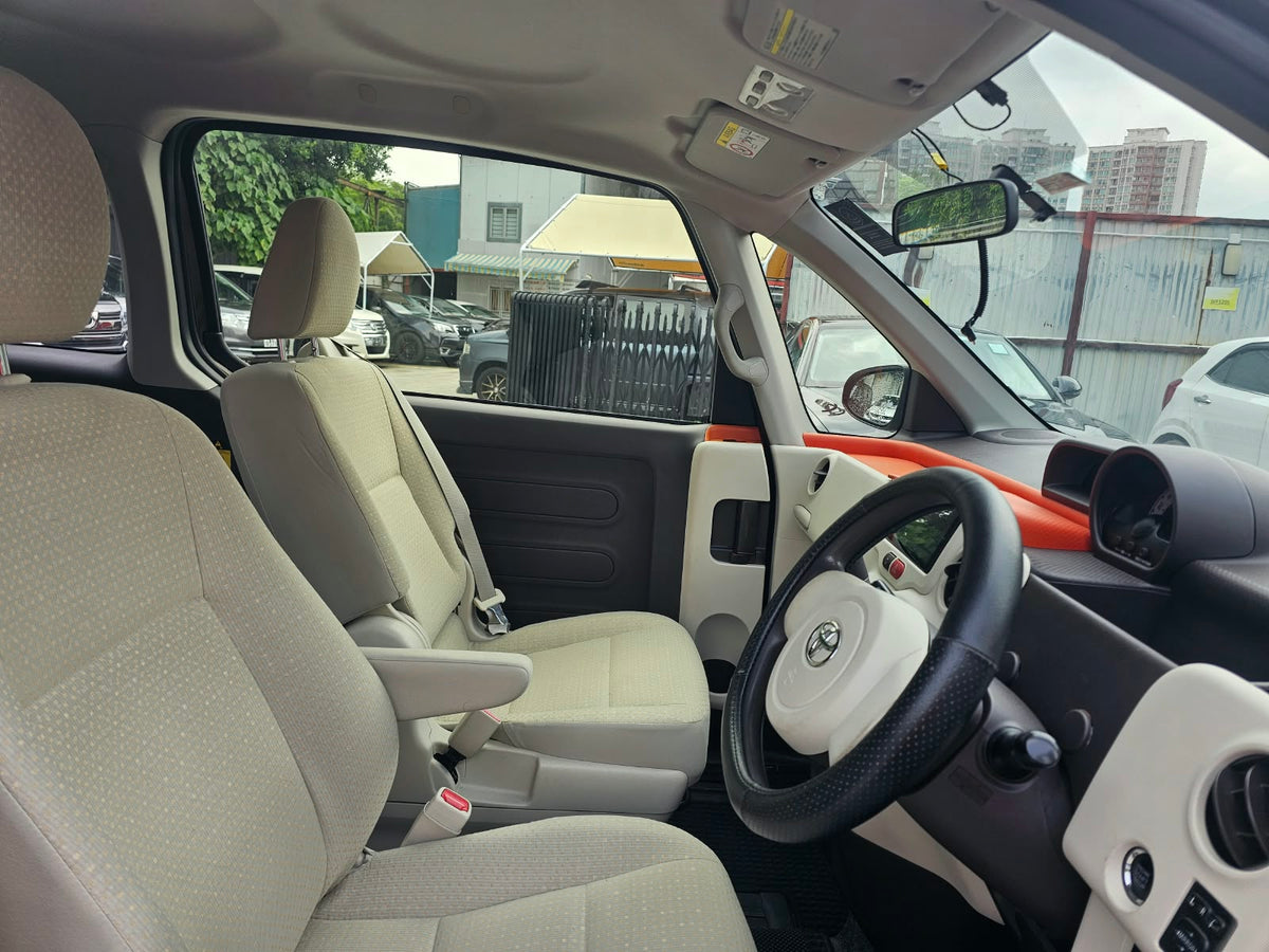 TOYOTA SPADE 2012