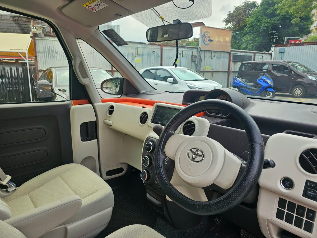 TOYOTA SPADE 2012
