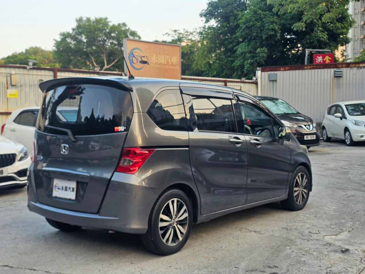 Honda Freed 2010