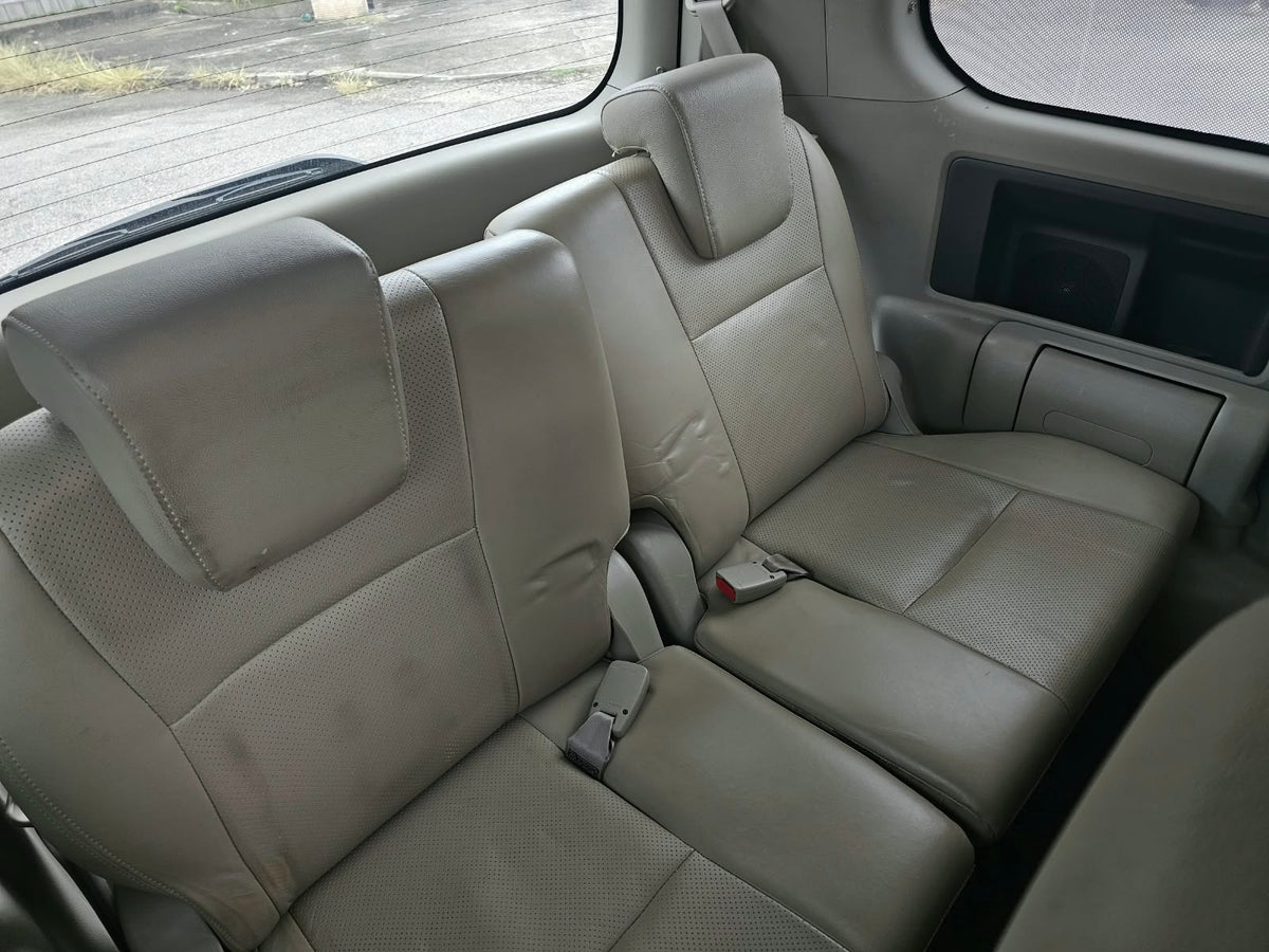 Toyota Noah 2008