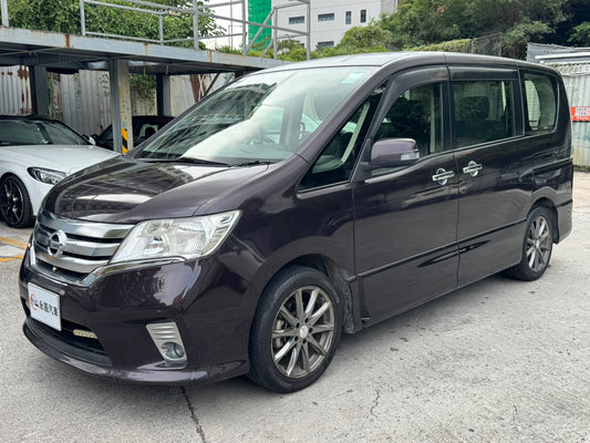 Nissan Serena 2011