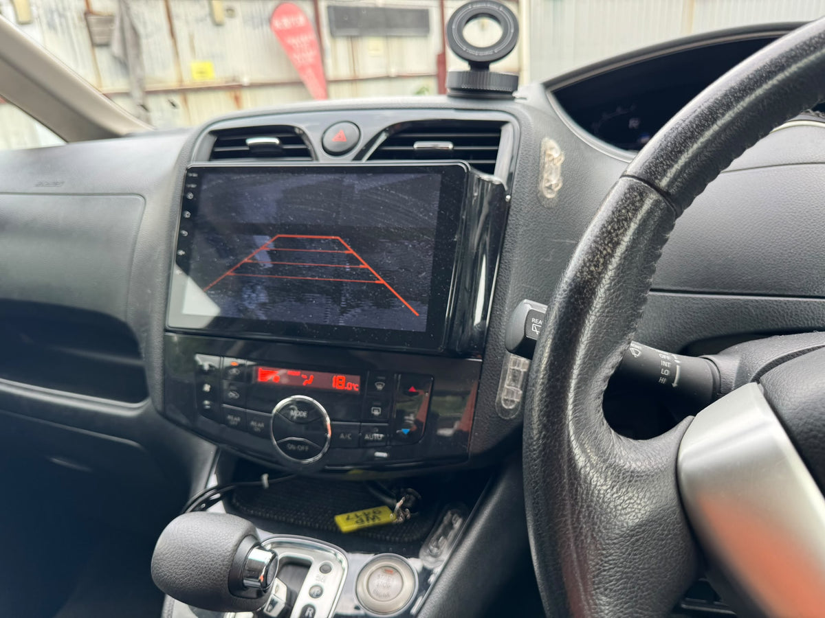 Nissan Serena 2011