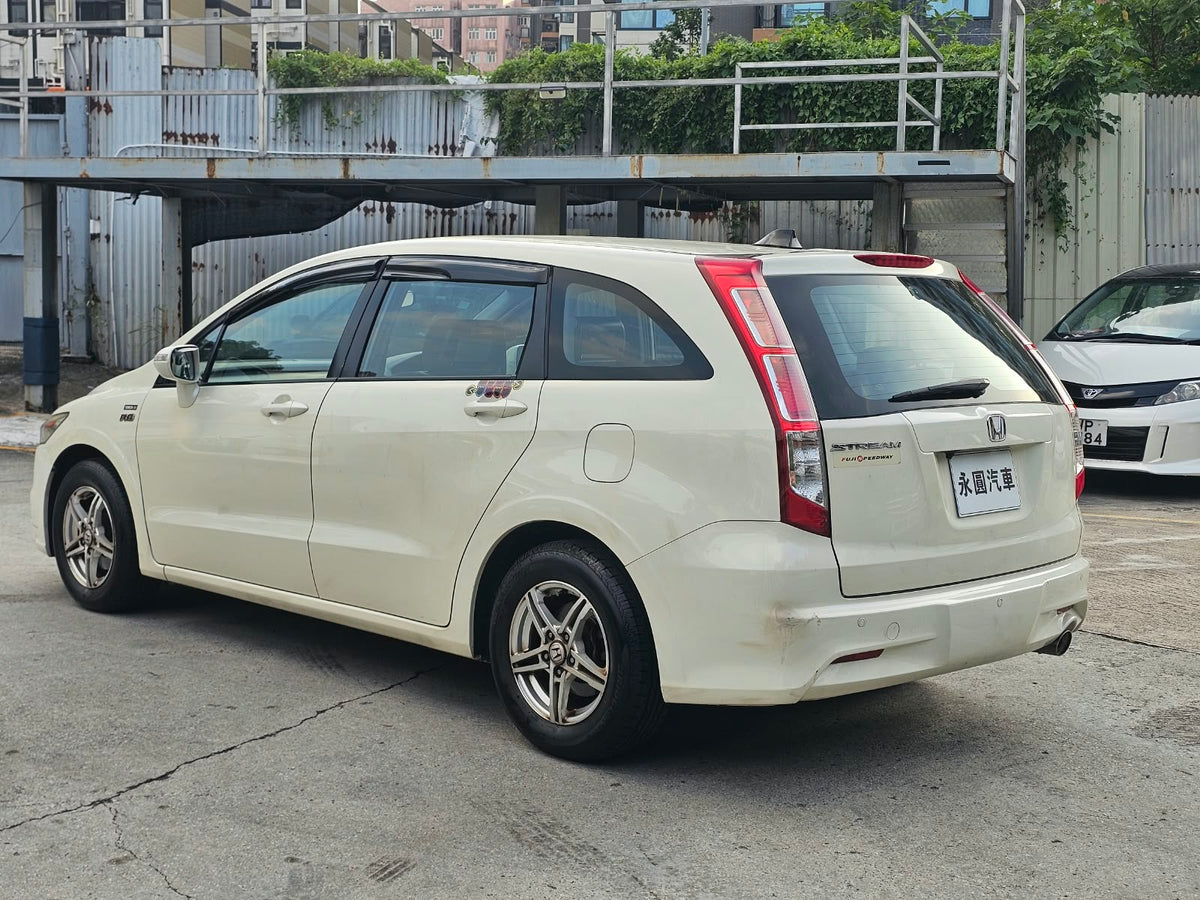 HONDA STREAM 2009