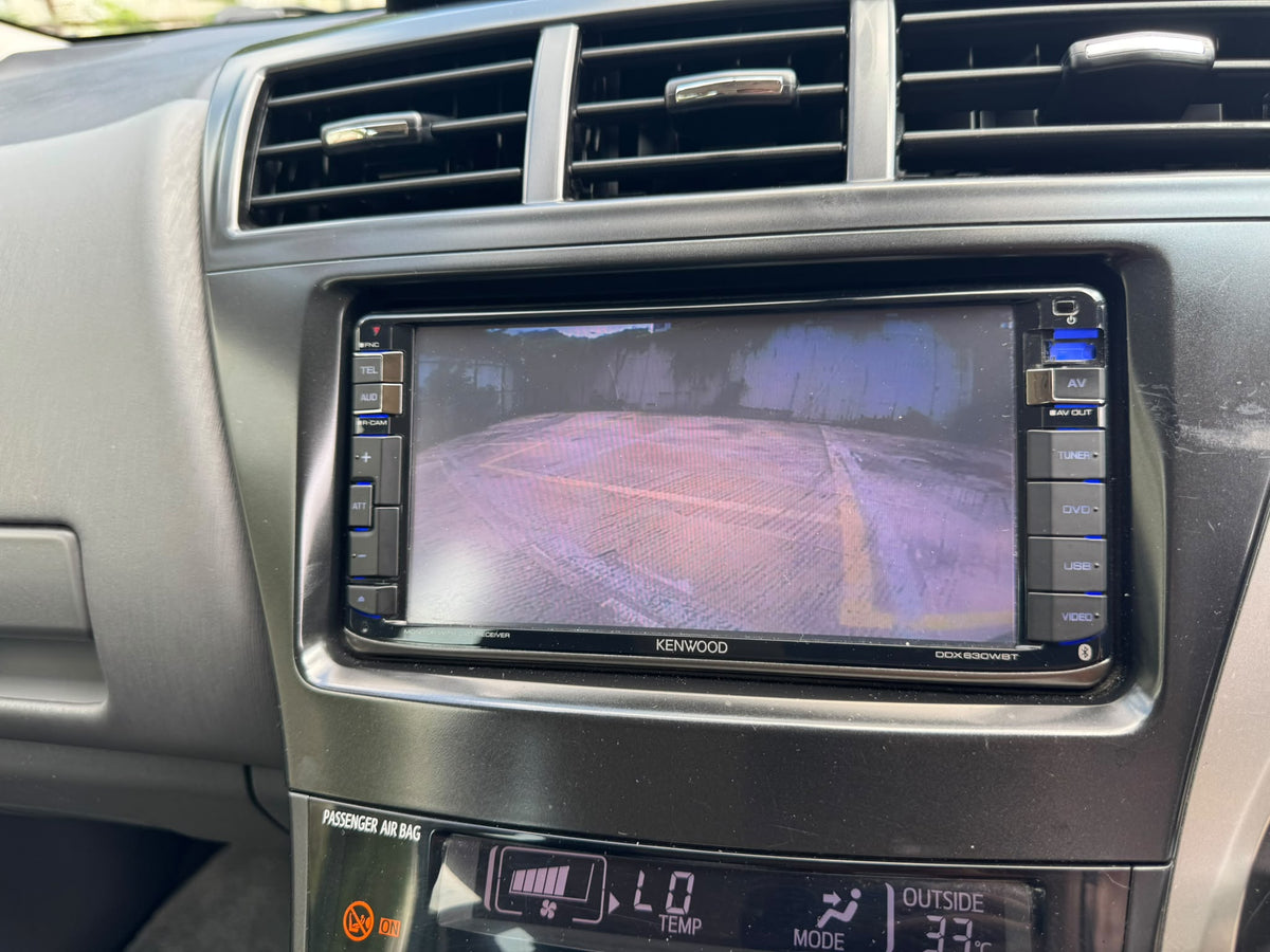 TOYOTA PRIUS V 2014