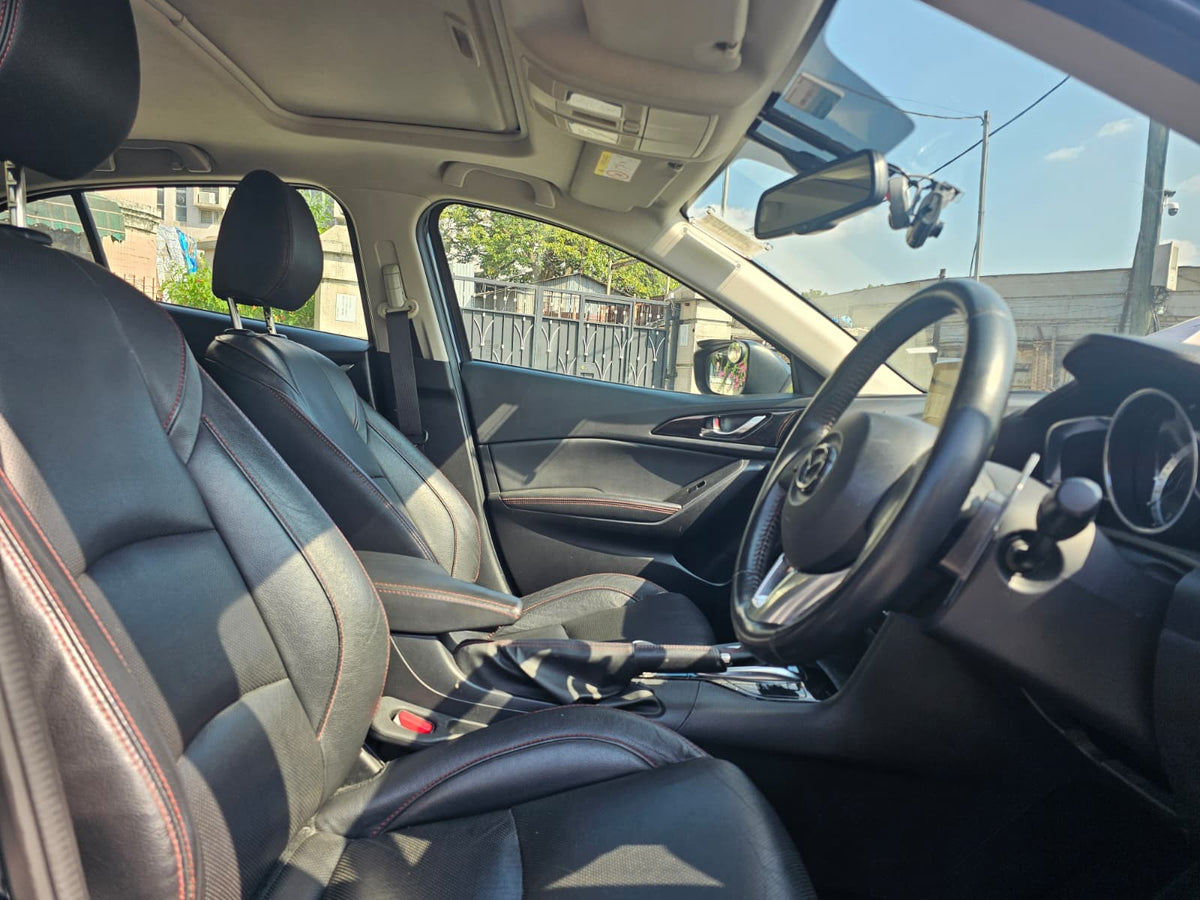 MAZDA 3 2016