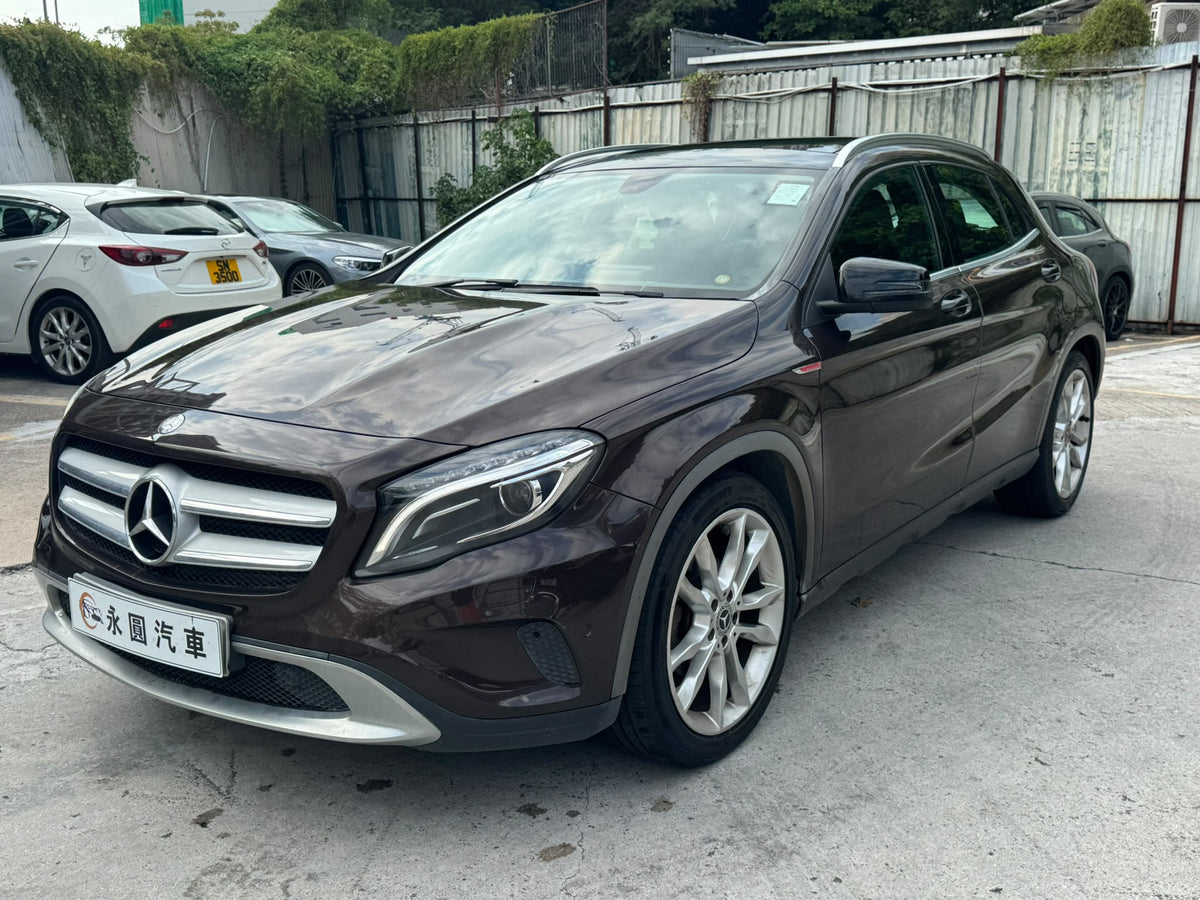 BENZ GLA200 2014