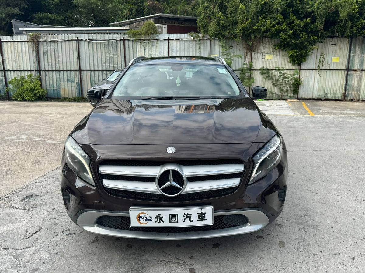 BENZ GLA200 2014