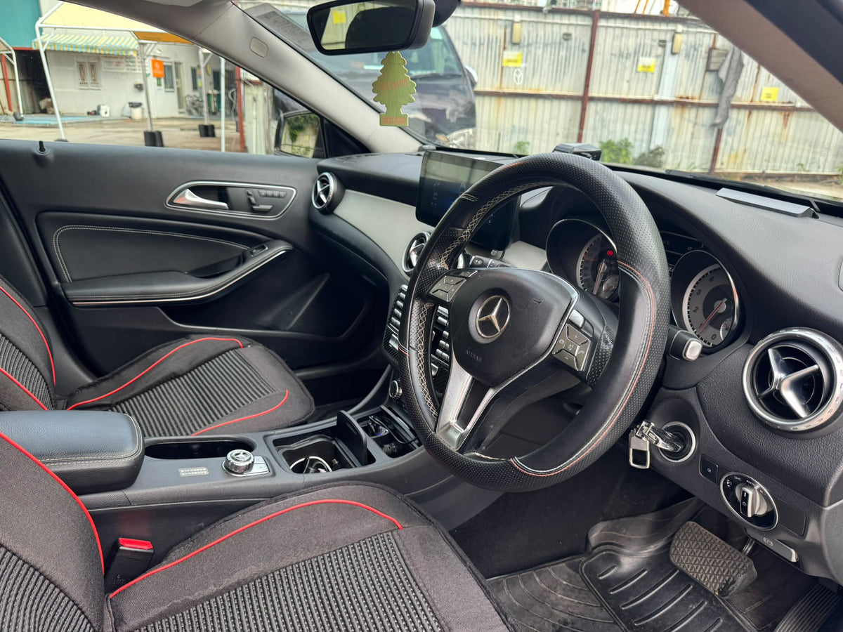 BENZ GLA200 2014