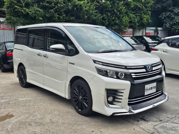2016 Toyota Voxy Hybird