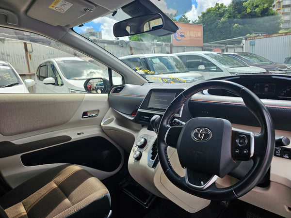 2015 Toyota Sienta Hybird
