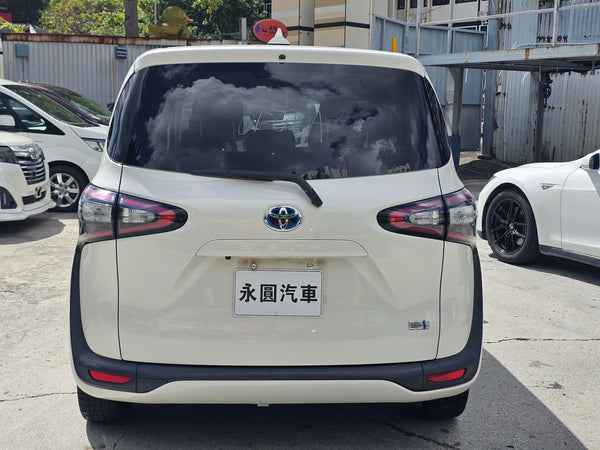 2015 Toyota Sienta Hybird
