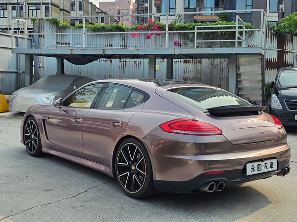 2010 Porsche Panamera 4S