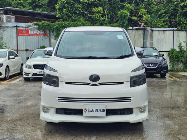 2009 Toyota Voxy
