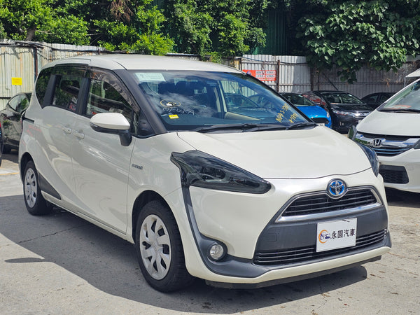 2015 Toyota Sienta Hybird