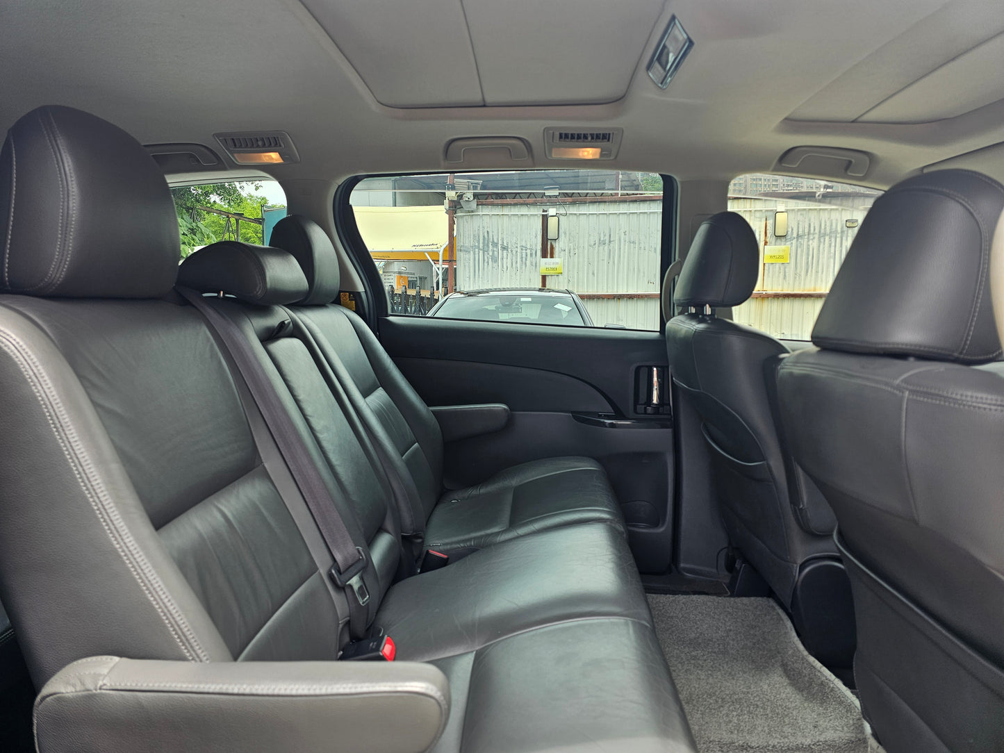 Toyota Previa 2011