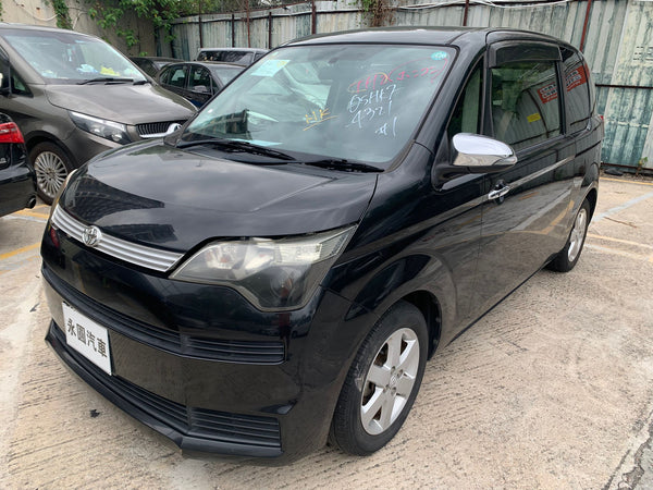 Toyota Spade 1.5 2015