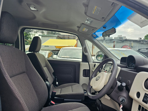 Toyota Spade 1.5 2015