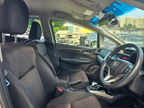 2016 Honda Fit Hybird GP5