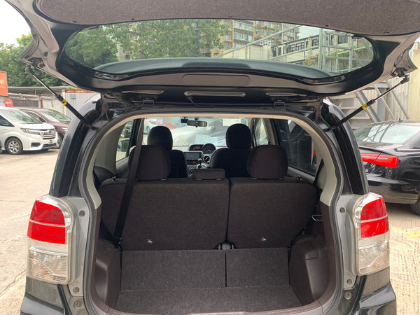 Toyota Spade 1.5 2015