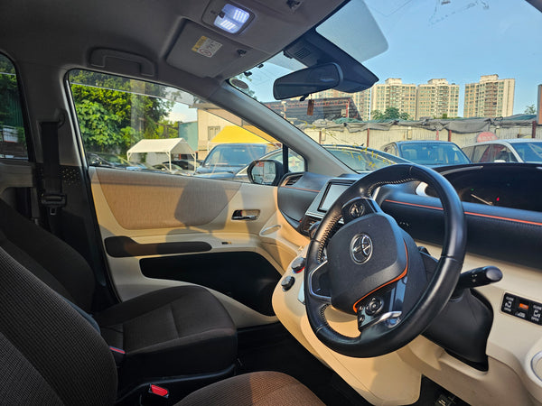 2016 Toyota Sienta Hybird