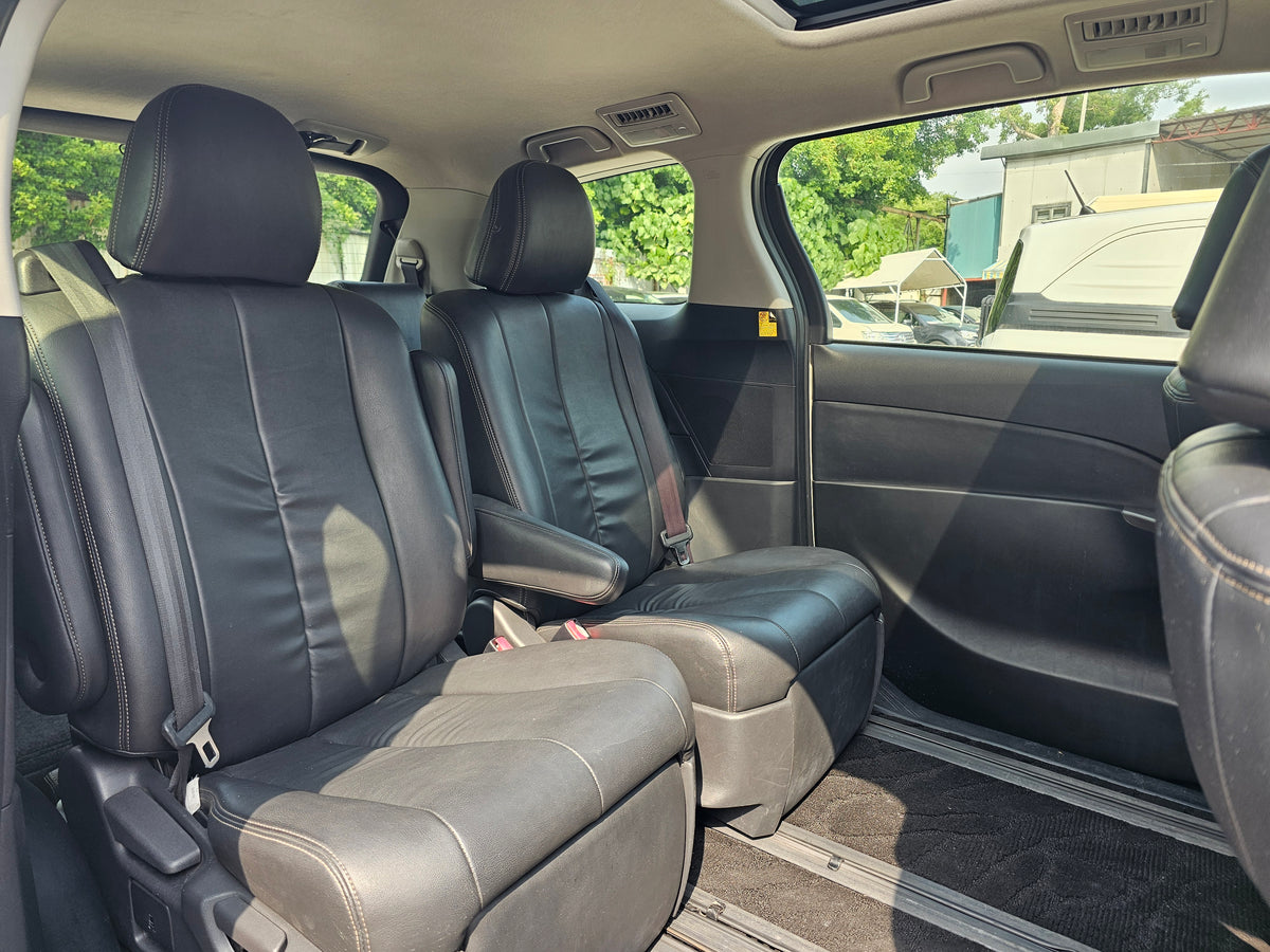 2013 Toyota Previa