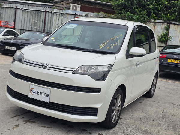Toyota Spade 1.5 2015