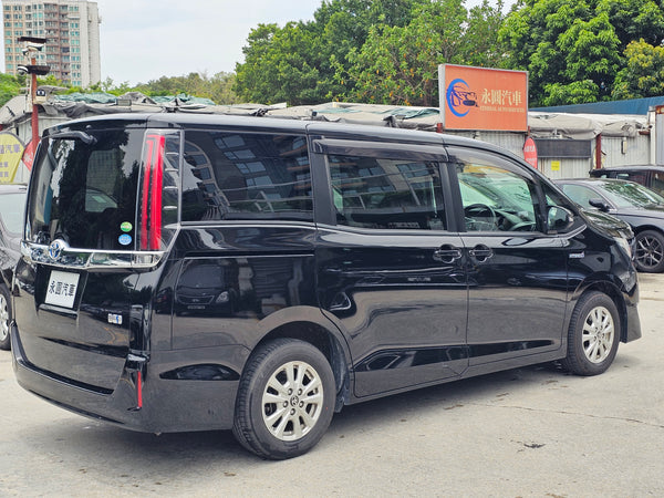2019 Toyota Noah Hybird