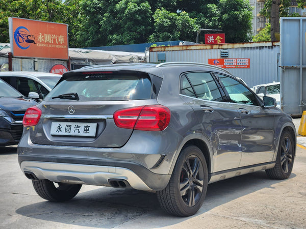Benz GLA200