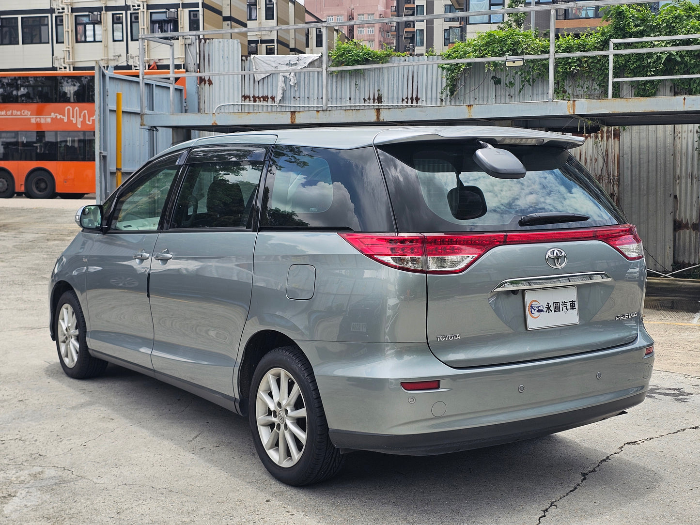 Toyota Previa 2011