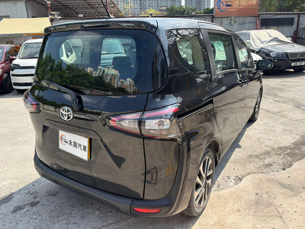 Toyota Sienta 2016
