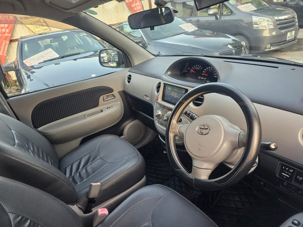 2009 Toyota Sienta