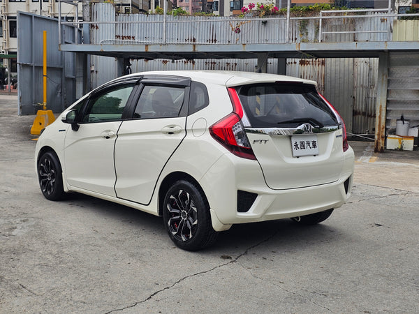 Honda Fit Hybird GP5 2013