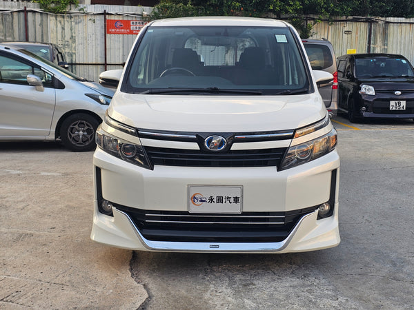 2014 Toyota Voxy Hybird