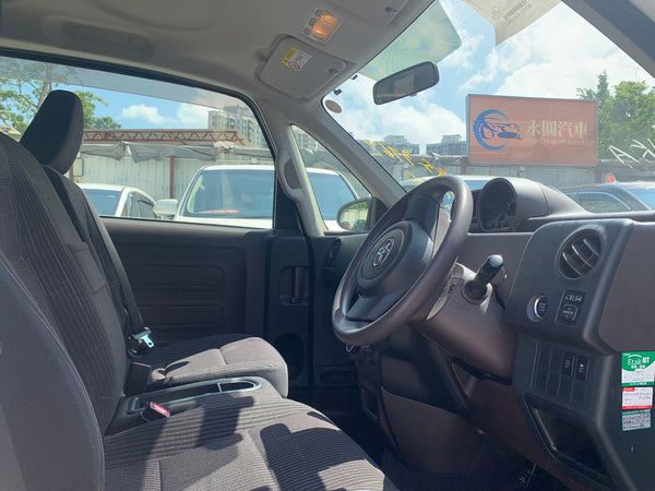 Toyota Spade 2015