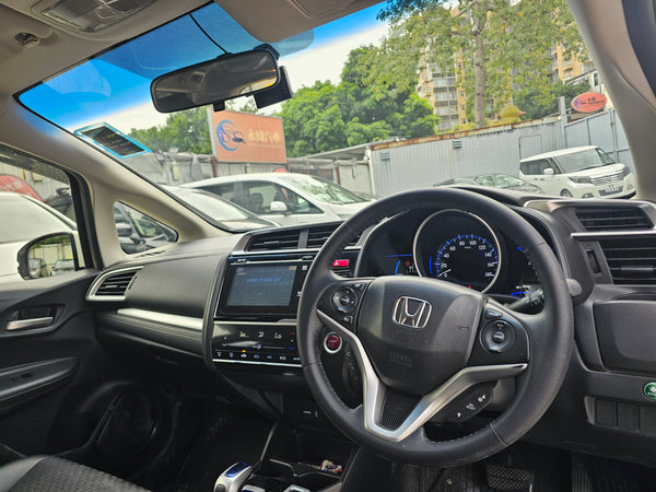 Honda Fit Hybird GP5 2013