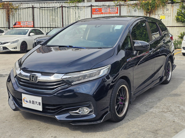 Honda Shuttle Hybird GP7 2015