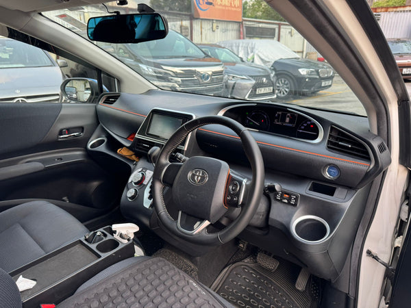 2018 Toyota Sienta Hybird