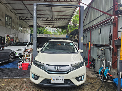 Honda Fit Hybird GP5 2013
