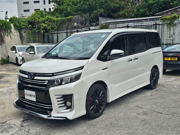 2016 Toyota Voxy Hybird