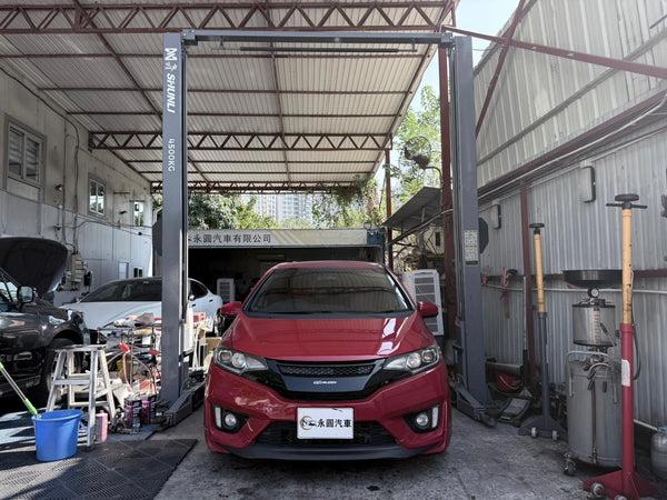 Honda Fit Hybird GP5 S 2013