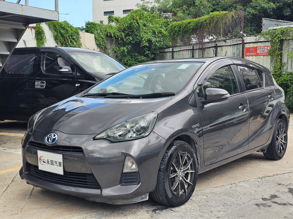 2013 Toyota Prius Aqua