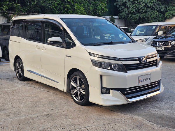 2014 Toyota Voxy Hybird