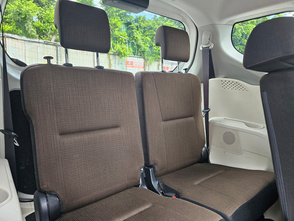 2015 Toyota Sienta Hybird